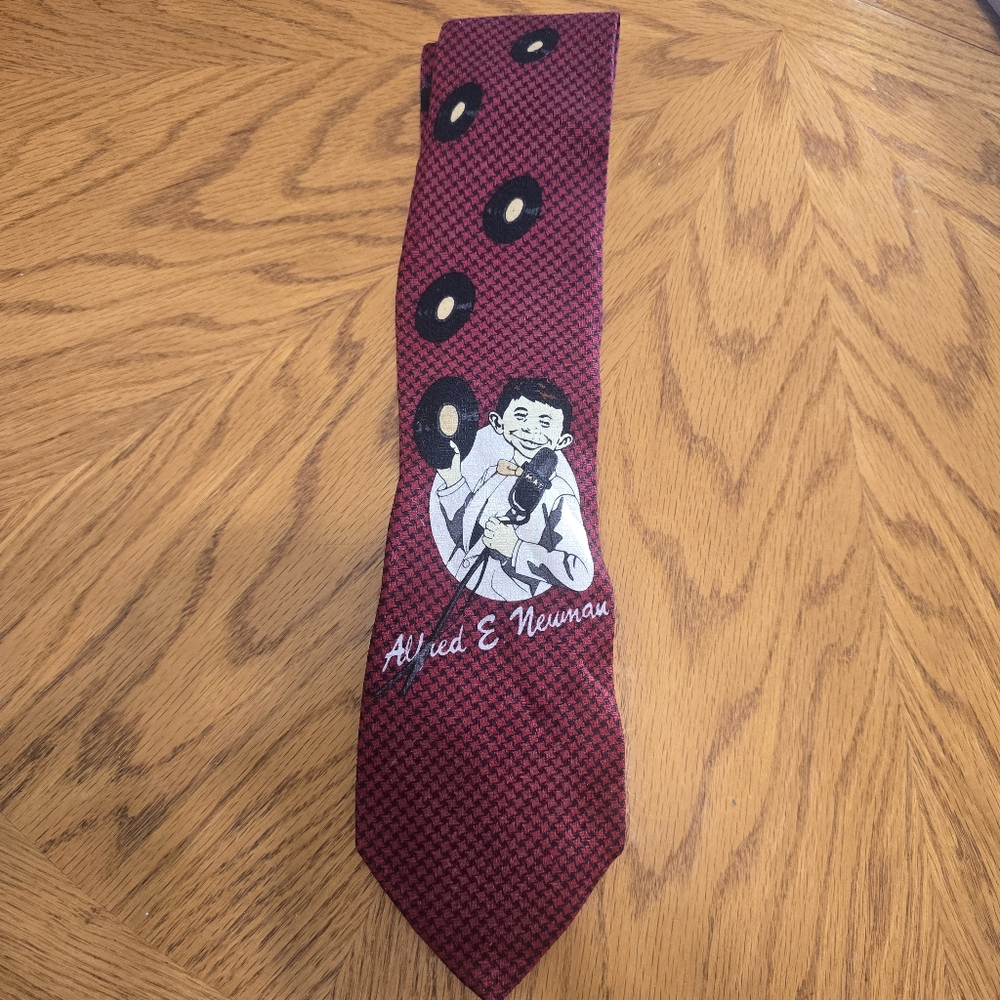 Vintage MAD Magazine 1992 Tie